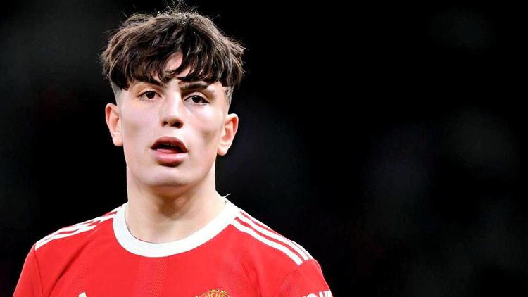 大坂直美在SKT比赛中战术调整，锐不可当引发热议！观众掌声雷动的简单介绍-爱游戏