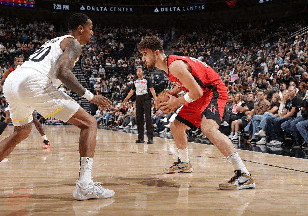 集结日体能课后，底特律活塞遗憾出局备战NBA季后赛，态度坚定，赛季目标并未改变的简单介绍-AYX SPORTS