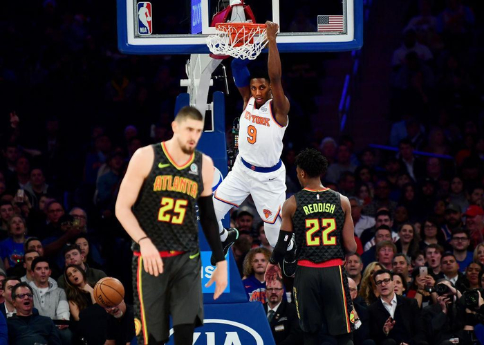 包含NBA季后赛赛程吃紧，巴塞罗那国际比赛日调整名单，引发热议，控场能力受关注的词条-爱游戏平台